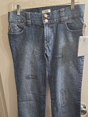 Metro 7 Women's Bootcut Jeans in Blue with Light Distressing Size 6